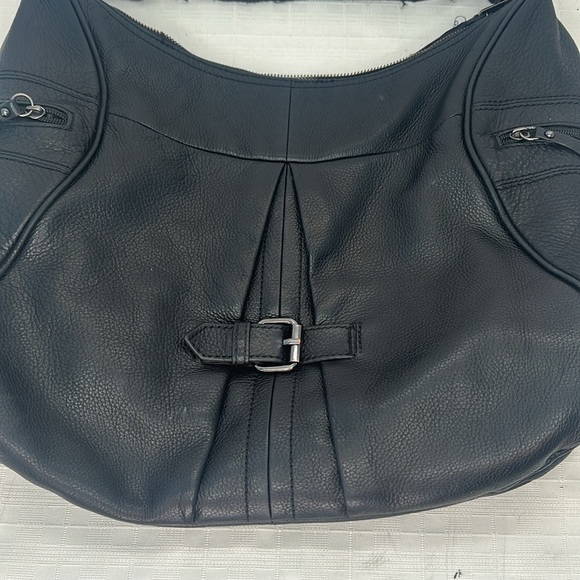 PERLINA Black Leather SHOULDER BAG - Picture 8 of 10